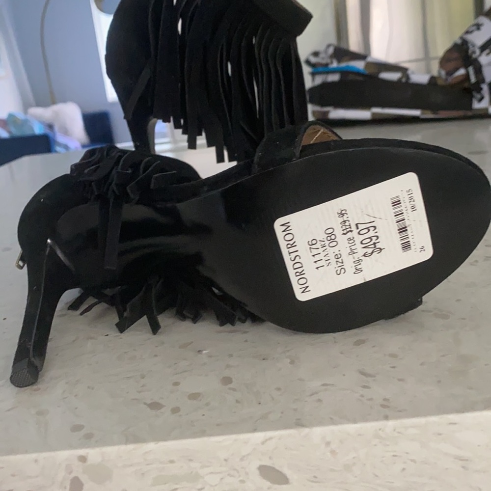 Sandals - Picture 3 of 3